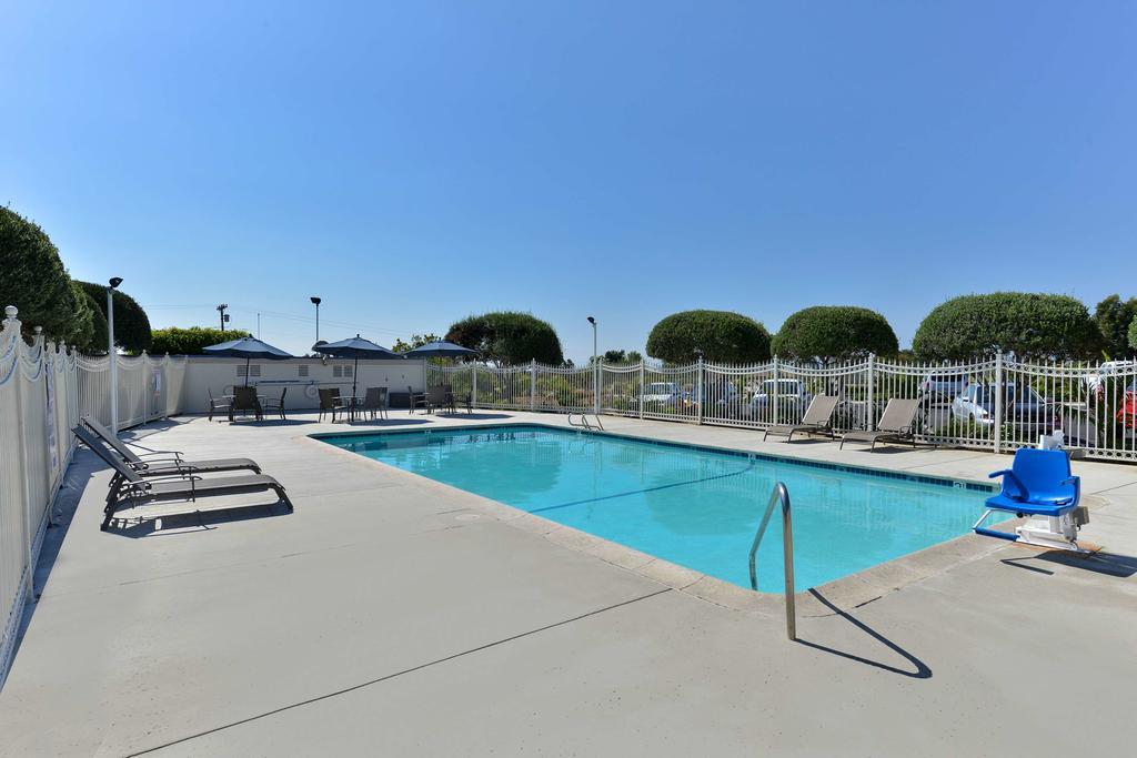 Motel 6-Vista, Ca Dış mekan fotoğraf