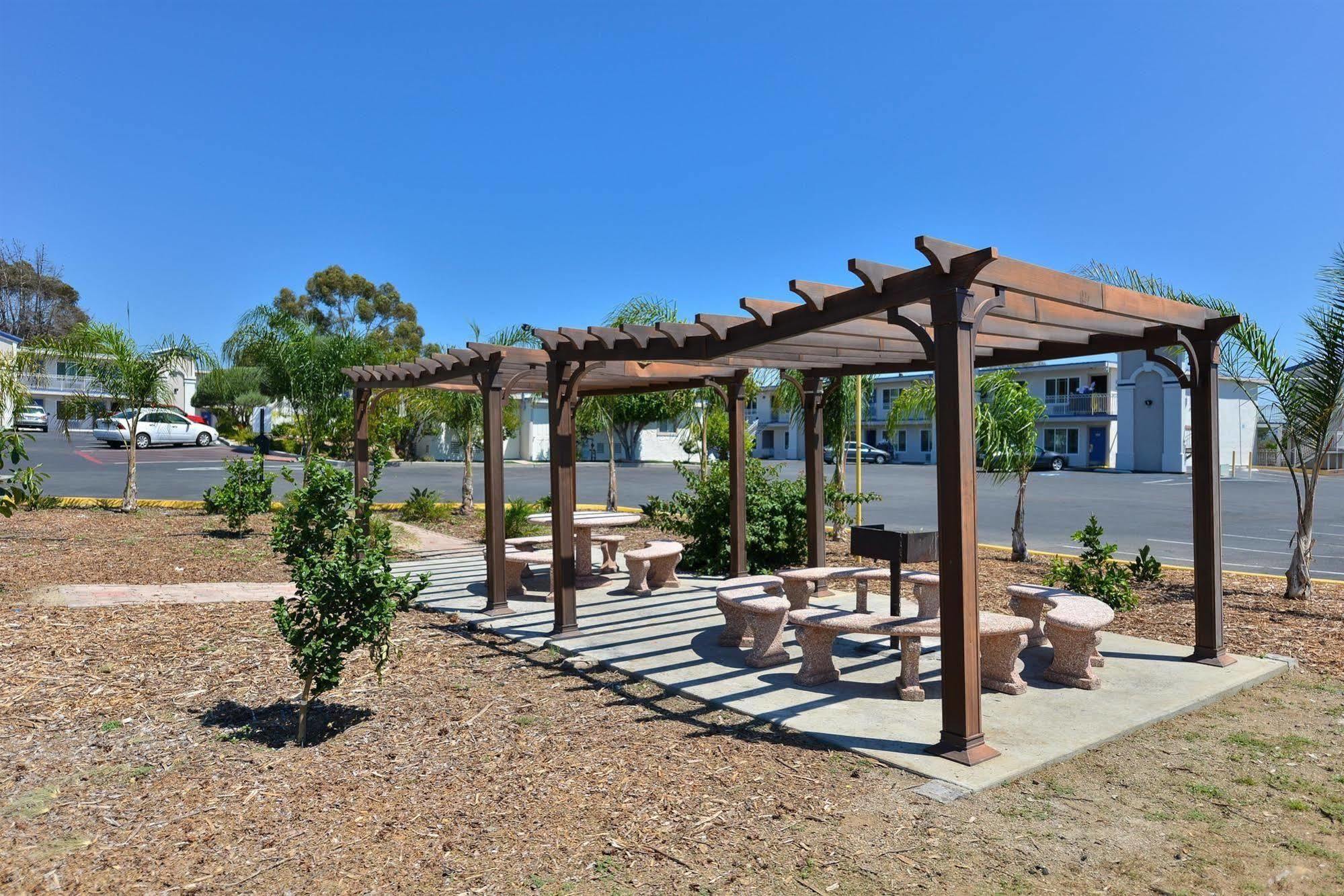 Motel 6-Vista, Ca Dış mekan fotoğraf